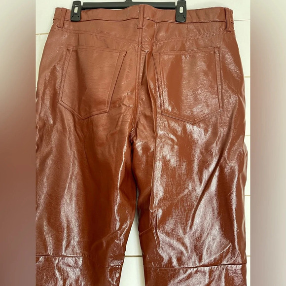 Abercrombie & Fitch The 90s Straight Ultra High Rise Faux Leather Pants Brown - Picture 12 of 12
